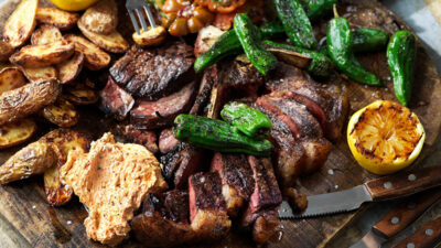 Grillad T-benstek med aromsmör