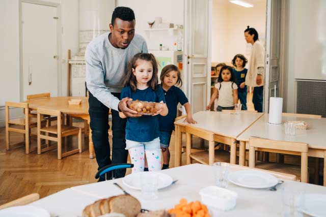 Vad behöver barn och unga äta?