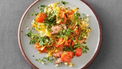 Grillad secreto med couscous och tomat- och fänkålschutney