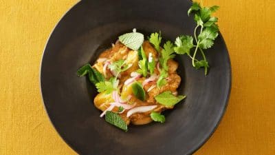 Jordärtskockor och fläskkarré i curry med kokos och röda linser