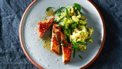 Fläskkotlett med potatismos och fänkålssallad